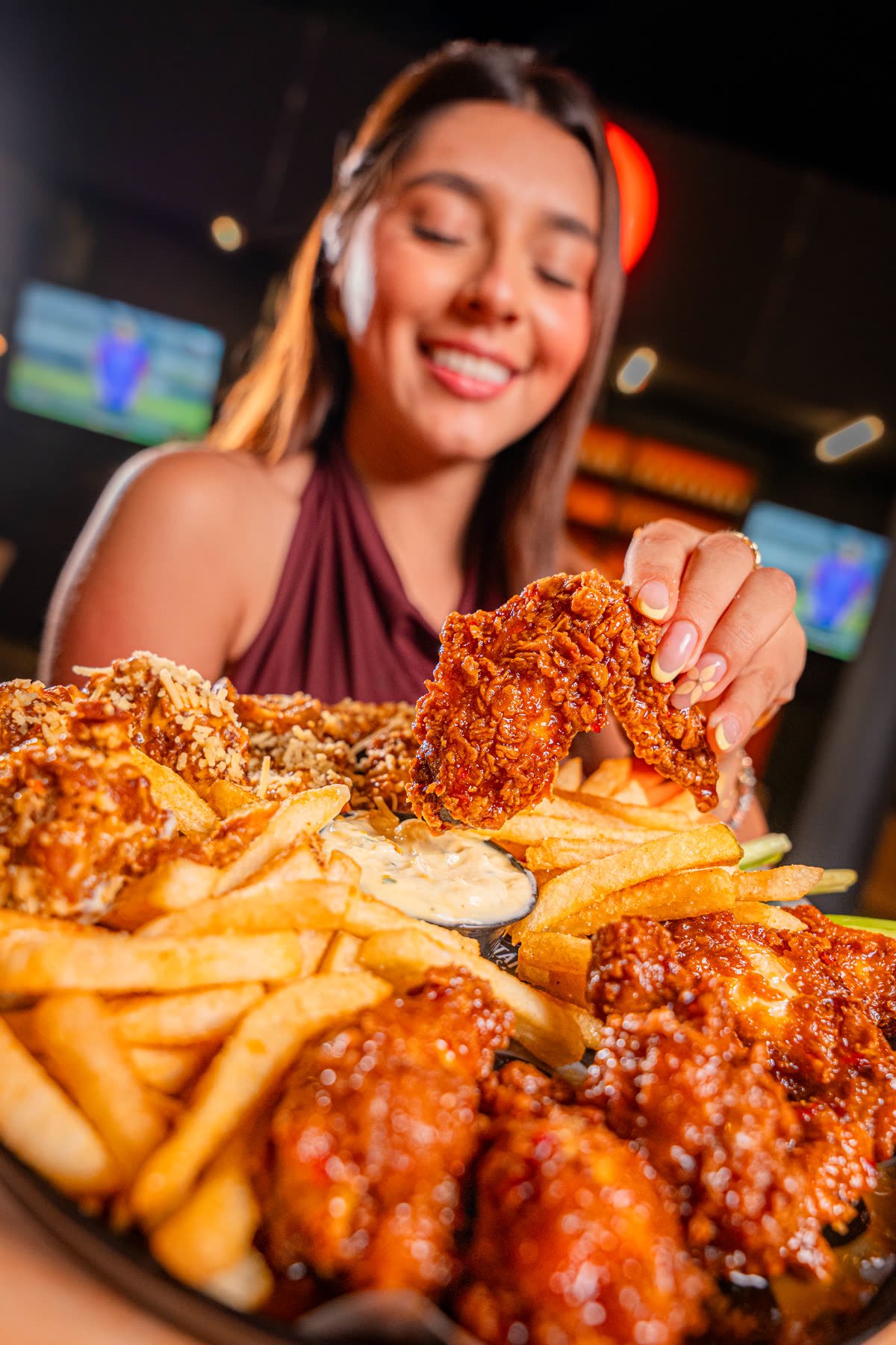 Combo de alitas y papas Capitán Wings